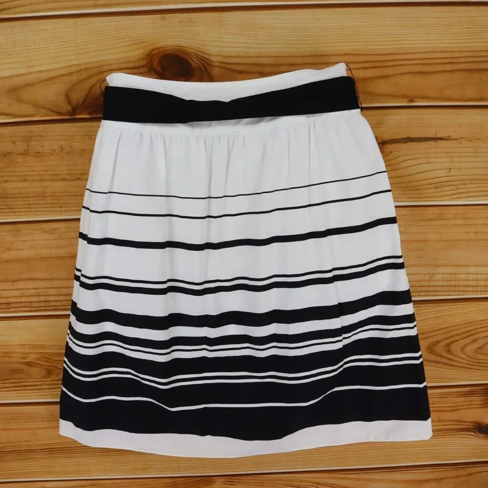 A. Byer Skirt Knee Length Junior Womens Sz 11 Black White Striped Belted Pleated